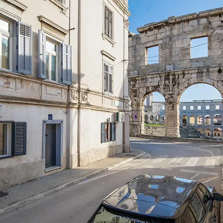 Elegant Next To Arena Pula