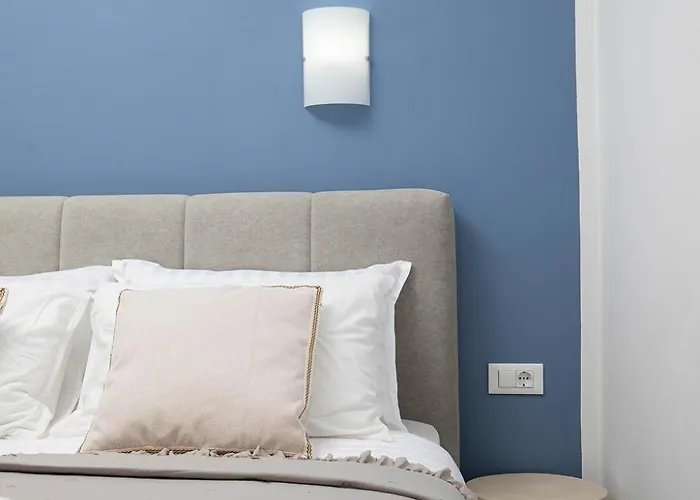 Elegant Next To Arena * 풀라