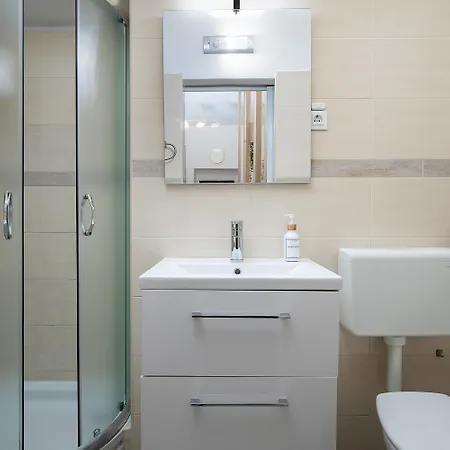 Elegant Next To Arena Апартаменты Пула